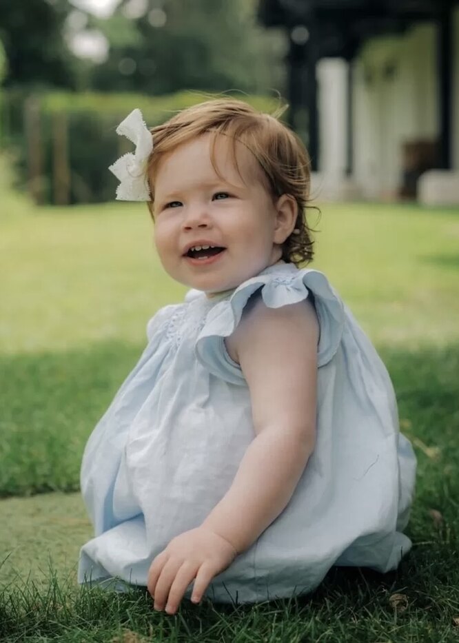 “No way !”  : what is really behind the categorical refusal of Elizabeth II to take a picture with her great-granddaughter Lilibet