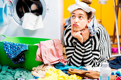 Большая стирка: как часто нужно стирать одежду и постельное белье?