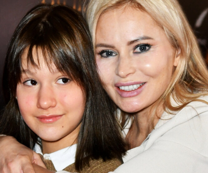 «Мы похудели»: Дана Борисова показала дочь после преображения