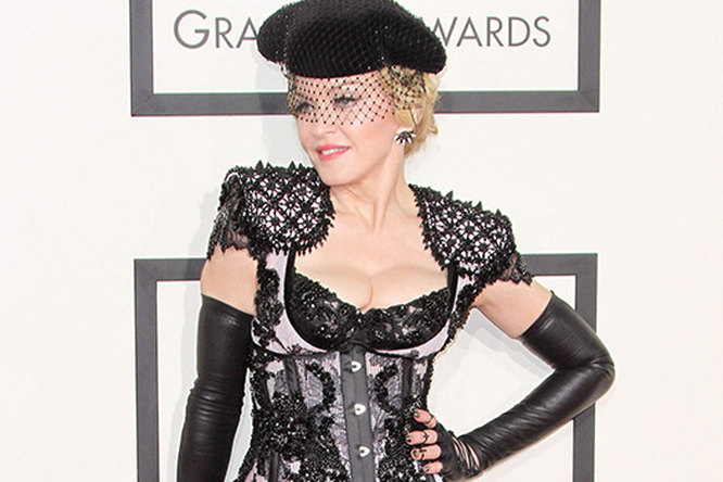 Образ дня: Мадонна в Givenchy Haute Couture
