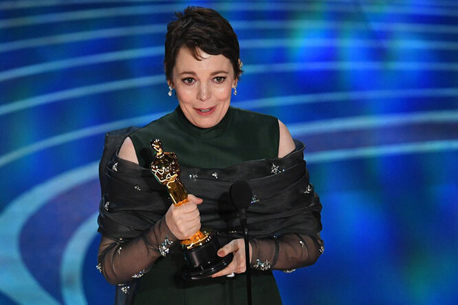 Оливия Колман получила «Оскар» за главную роль в лесбийской драме «Фаворитка»