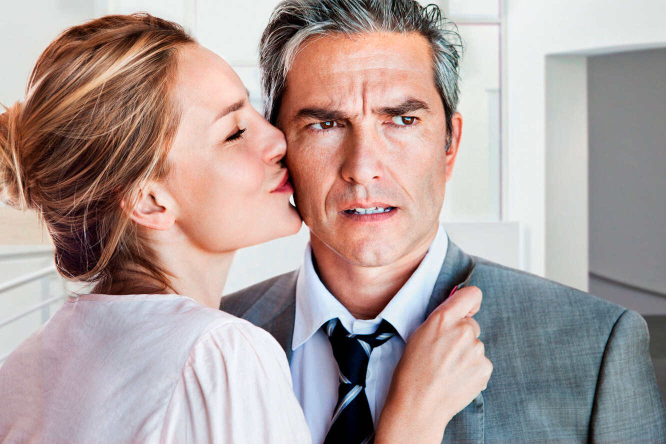 Отношения с мужчиной старше: 7 основных преимуществ