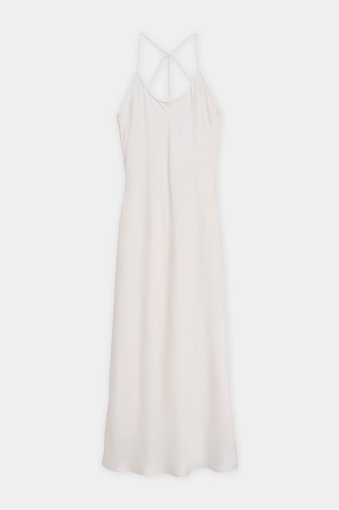 Until the price do us part: We’re collecting mainstream wedding looks