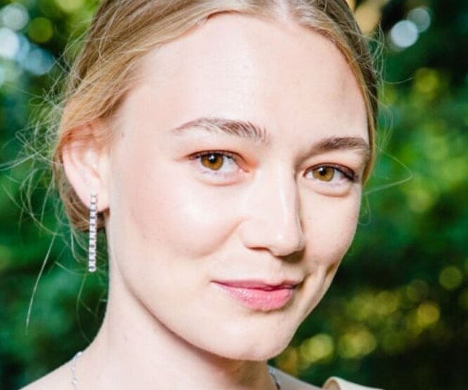 «Верну детей в Россию!»: Оксана Акиньшина решила засудить бывшего мужа