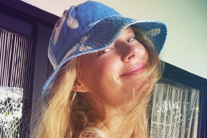 «Я на фитнесе»: Светлана Ходченкова в желтом бра от бикини и розовых шортиках снялась в Сочи «Я на фитнесе»: Светлана Ходченкова в желтом бра от бикини и розовых шортиках снялась в Сочи