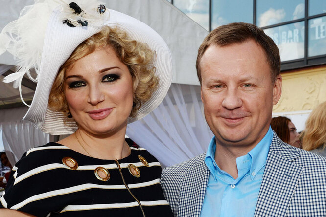 «Я не смогла сопротивляться страсти»: Мария Максакова увела Вороненкова из семьи «Я не смогла сопротивляться страсти»: Мария Максакова увела Вороненкова из семьи