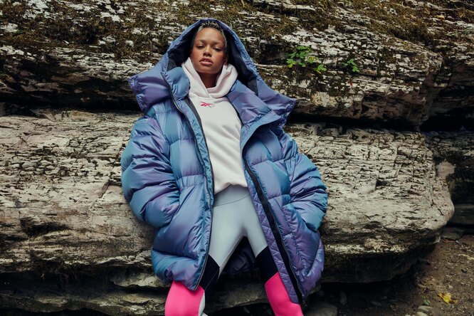 Reebok и Monochrome выпустили коллекцию идеальных оверсайз-пуховиков на зиму Reebok и Monochrome выпустили коллекцию идеальных оверсайз-пуховиков на зиму