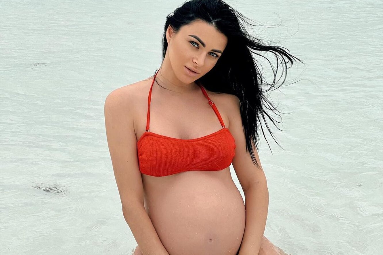 Беременные фотосессии. Charlotte star pregnant. Charlotte star pregnant. Charlotte star pregnant. Ashley james беременная.