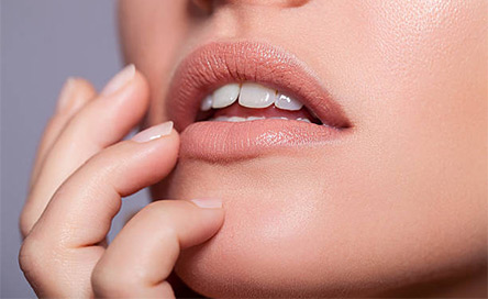Красивые губы без инъекций? Рассказываем о хейлопластике