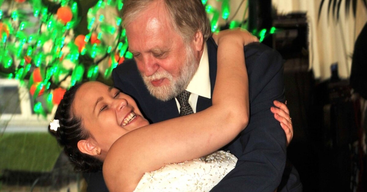 «Странные вещи говорила»: Александр Бялко рассказал о смерти молодой жены