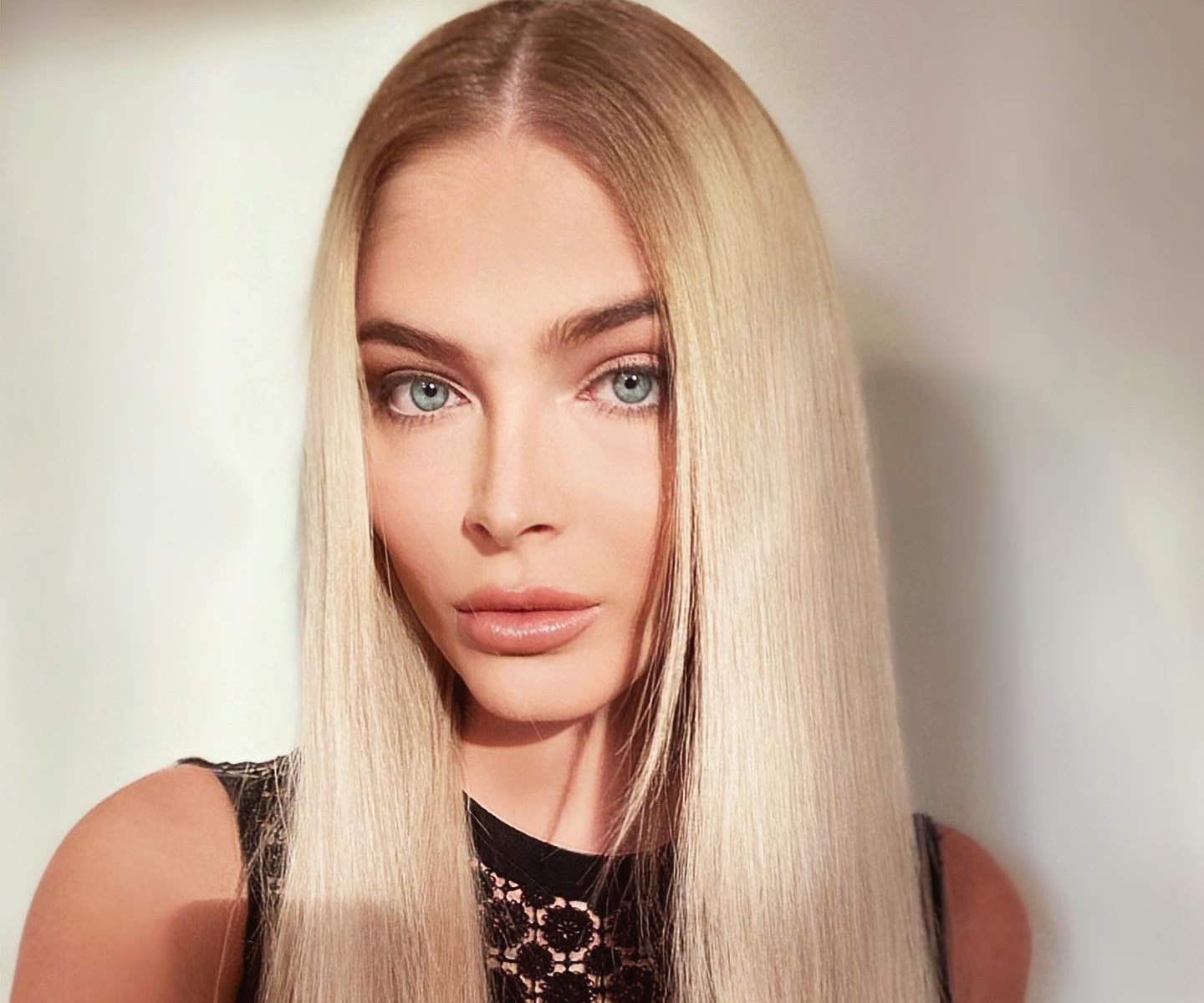 Я увеличивала губы. Но мне запретили: Алена Шишкова заявила, что у нее нет ботокса и филлеров
