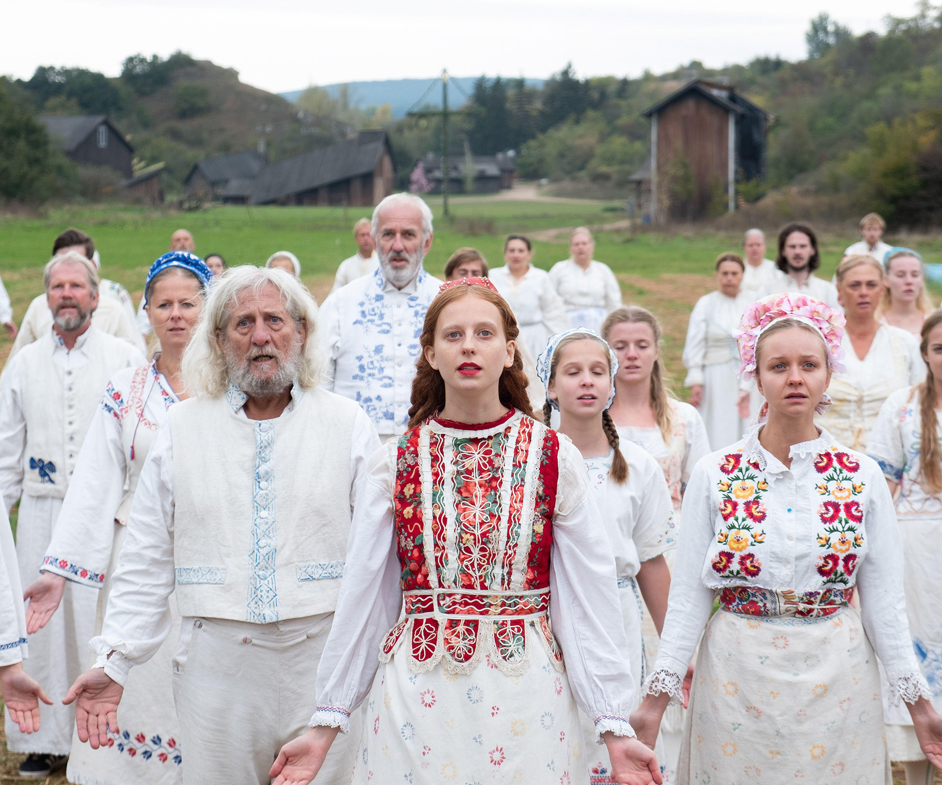 Так сказал Чарли и не только: 10 фильмов и сериалов о сектах